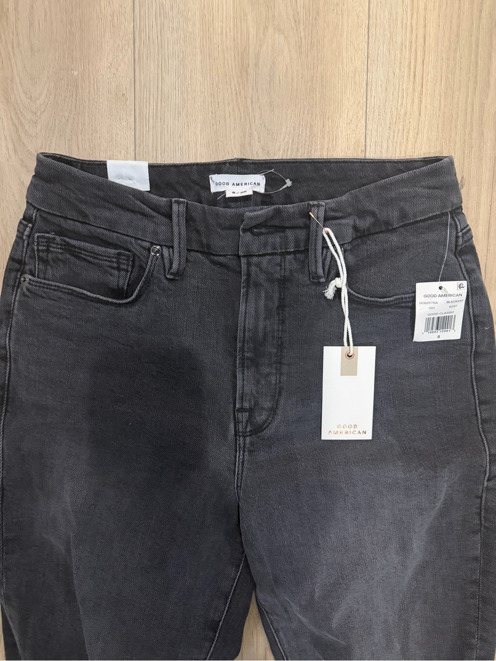 NWT Good American Good Classic Jeans Black Size 8 Inseam 28 - Picture 2 of 3